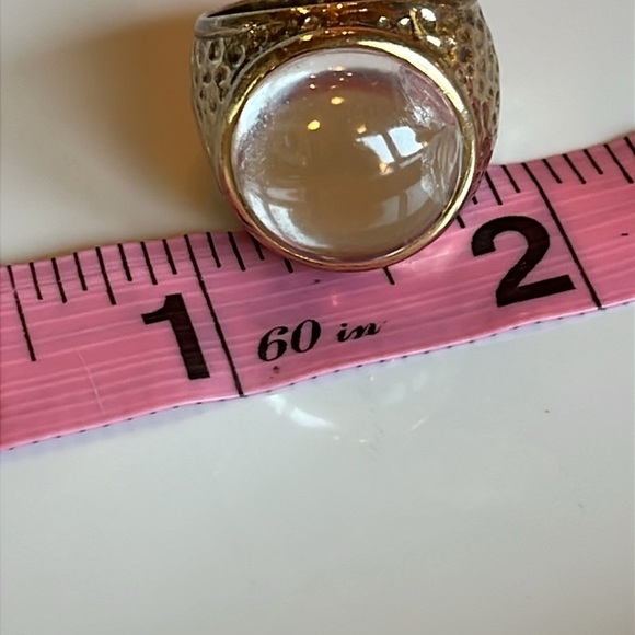 Hammered Goldtone and Clear Stone Ring - Picture 9 of 10